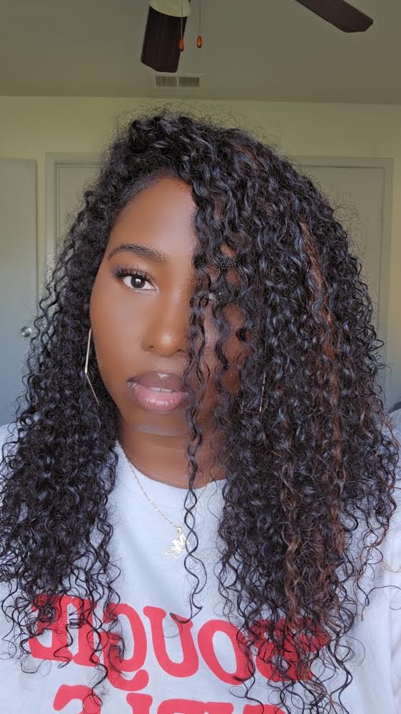 100% Virgin Human Hair Curly Bundles close-up